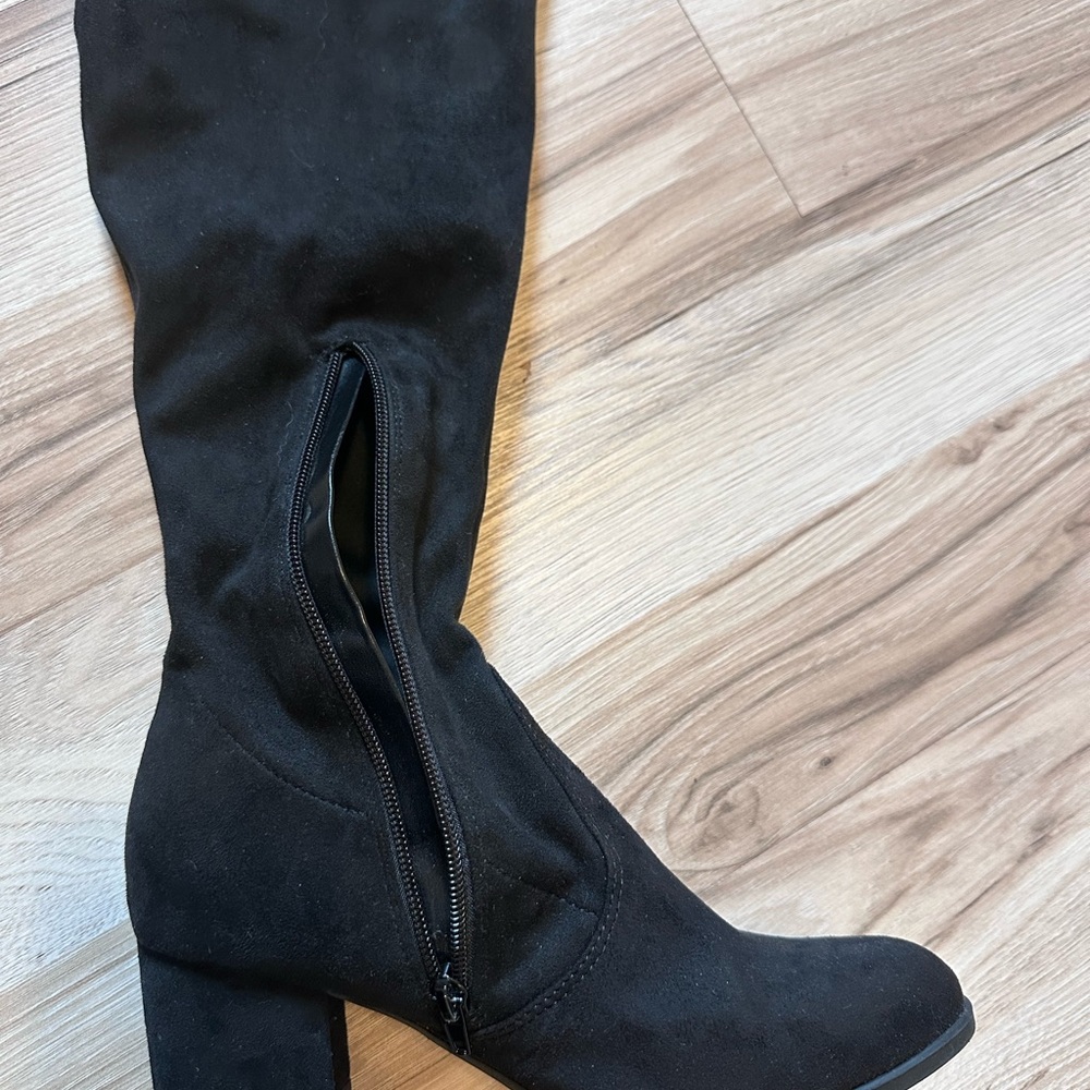 Black Over the Knee Boots with Chunky Heel - Picture 4 of 4